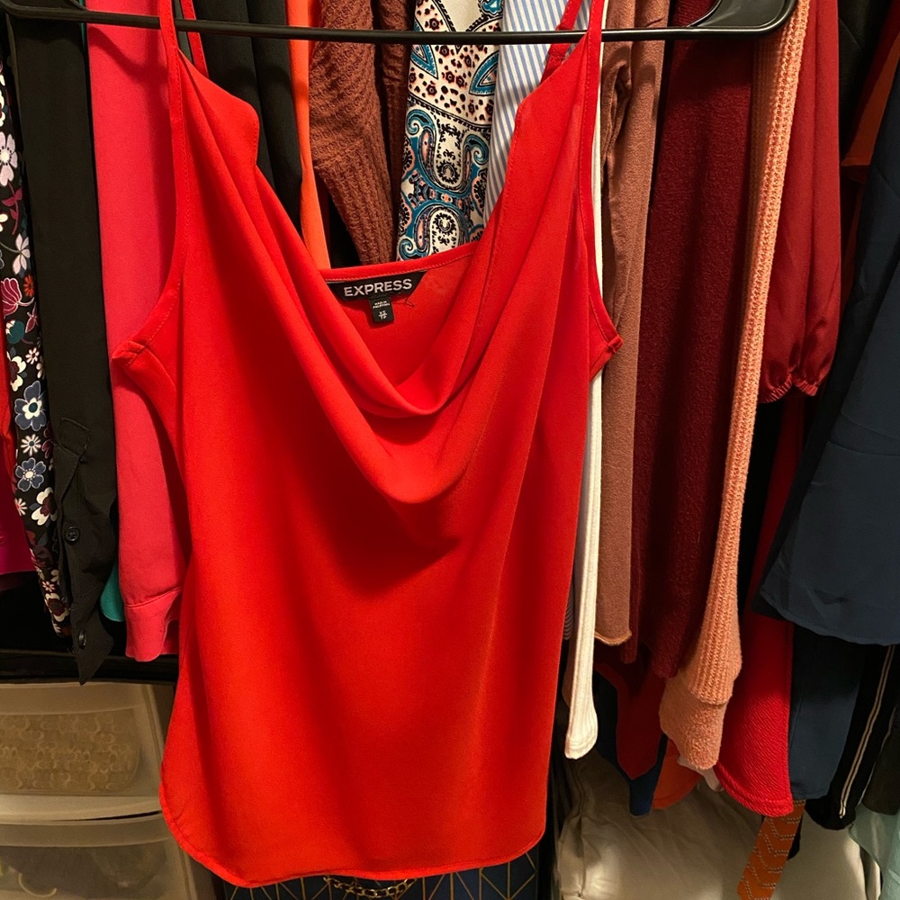 Red Express Top